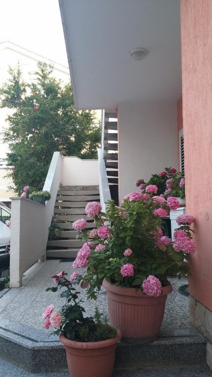 Apartment Martina Banjol Екстер'єр фото